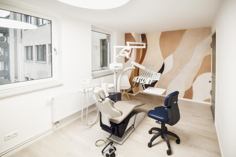 Behandlungsraum Referenzpraxis Barge
