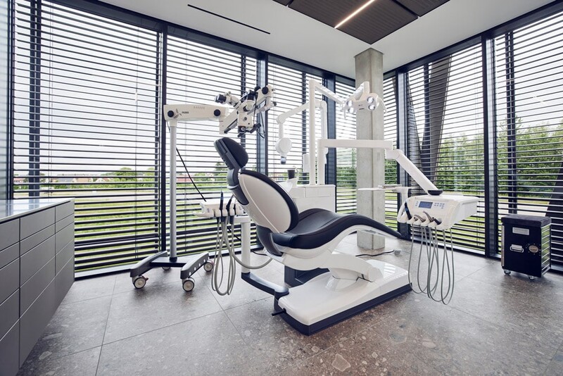 Behandlungszimmer in der Praxisklinik Dr. Karle
