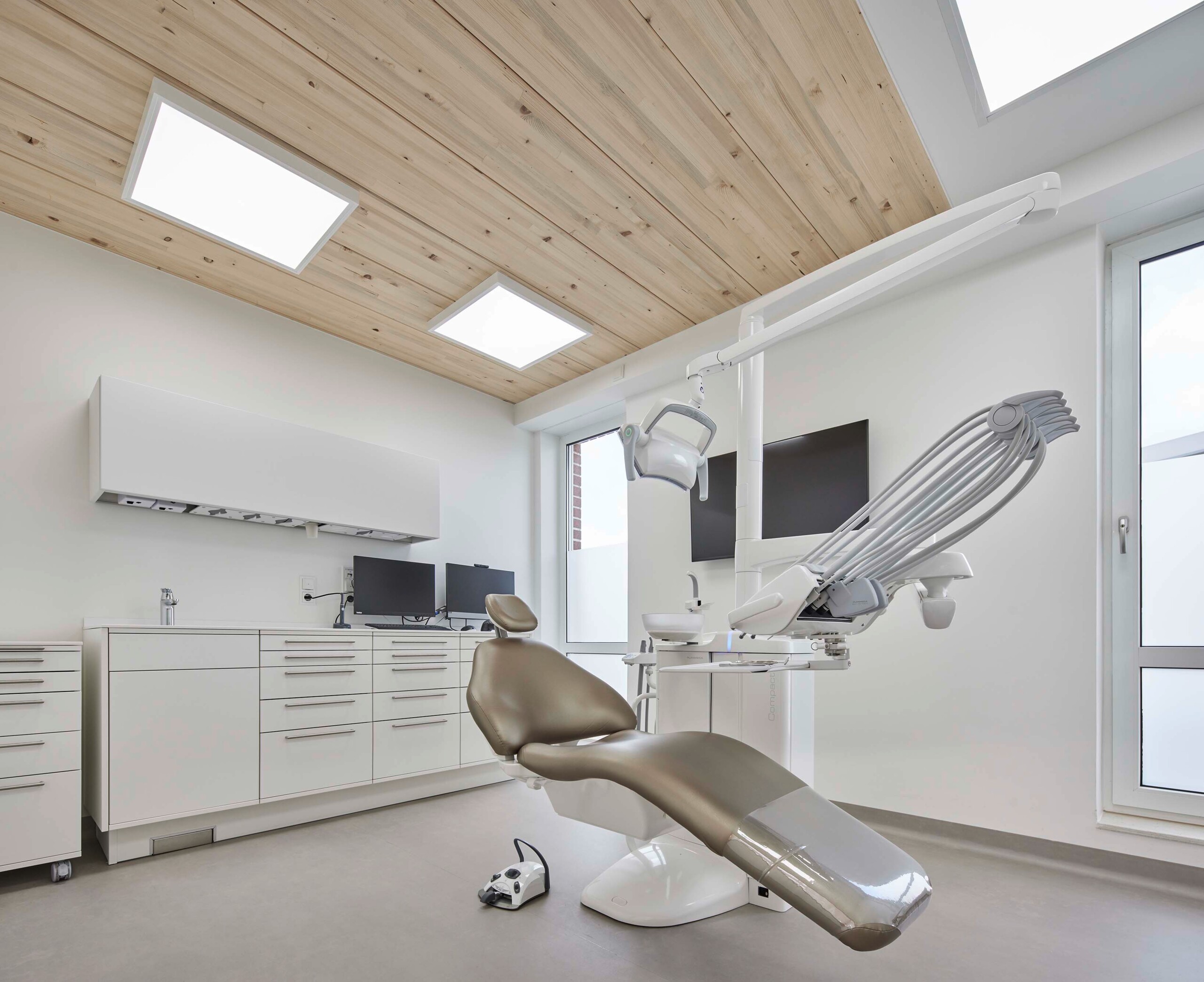 Behandlungszimmer Dr. Sachs