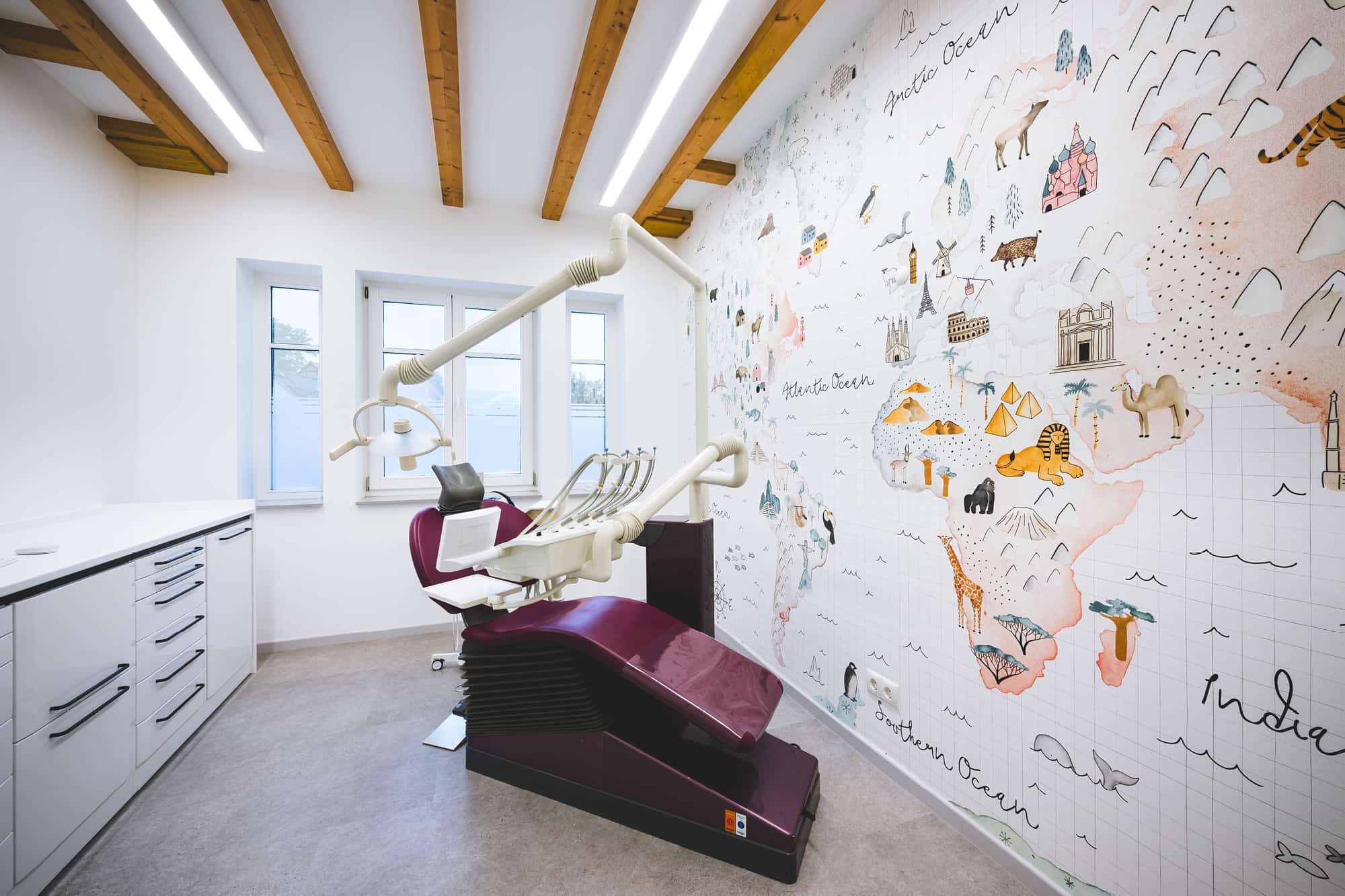 Behandlungsraum der Zahnarztpraxis Dr. Böwe-Ließmann