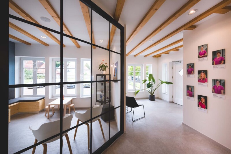 Flur Referenzpraxis Boewe-Ließmann