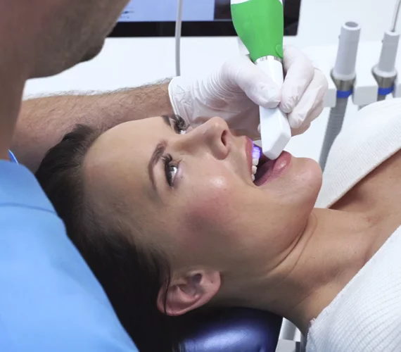 NWD - Planmeca Emerald S Intraoralscanner - Scangeschwindigkeit der Spitzenklasse für die Zahnarztpraxis  | nwd.de