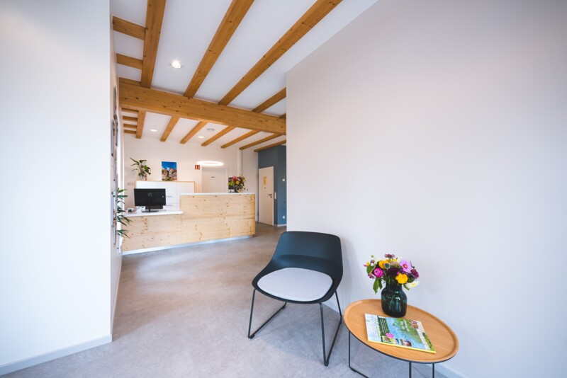 Wartebereich Referenzpraxis Boewe-Ließmann