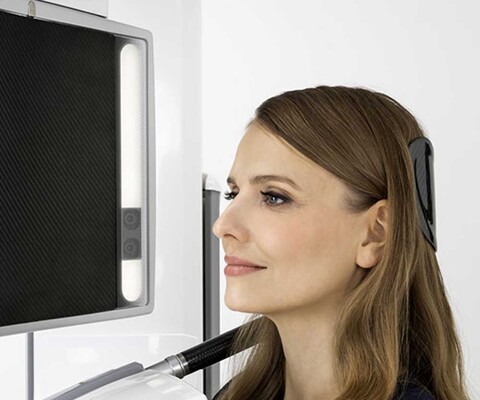 Planmeca Viso 3D-Röntgen für Zahnarztpraxis mit intelligenter Positionierungshilfe