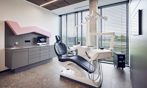 NWD - Modernste Behandlungsräume in der Zahnarztpraxis Dr. Karle